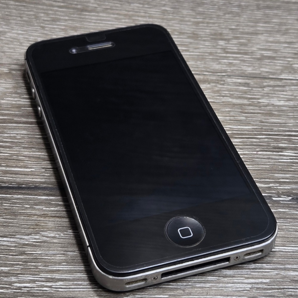 Apple iPhone 4s A1387 EMC 2430 Black Unisex 30-Pin Untested For Parts Repair